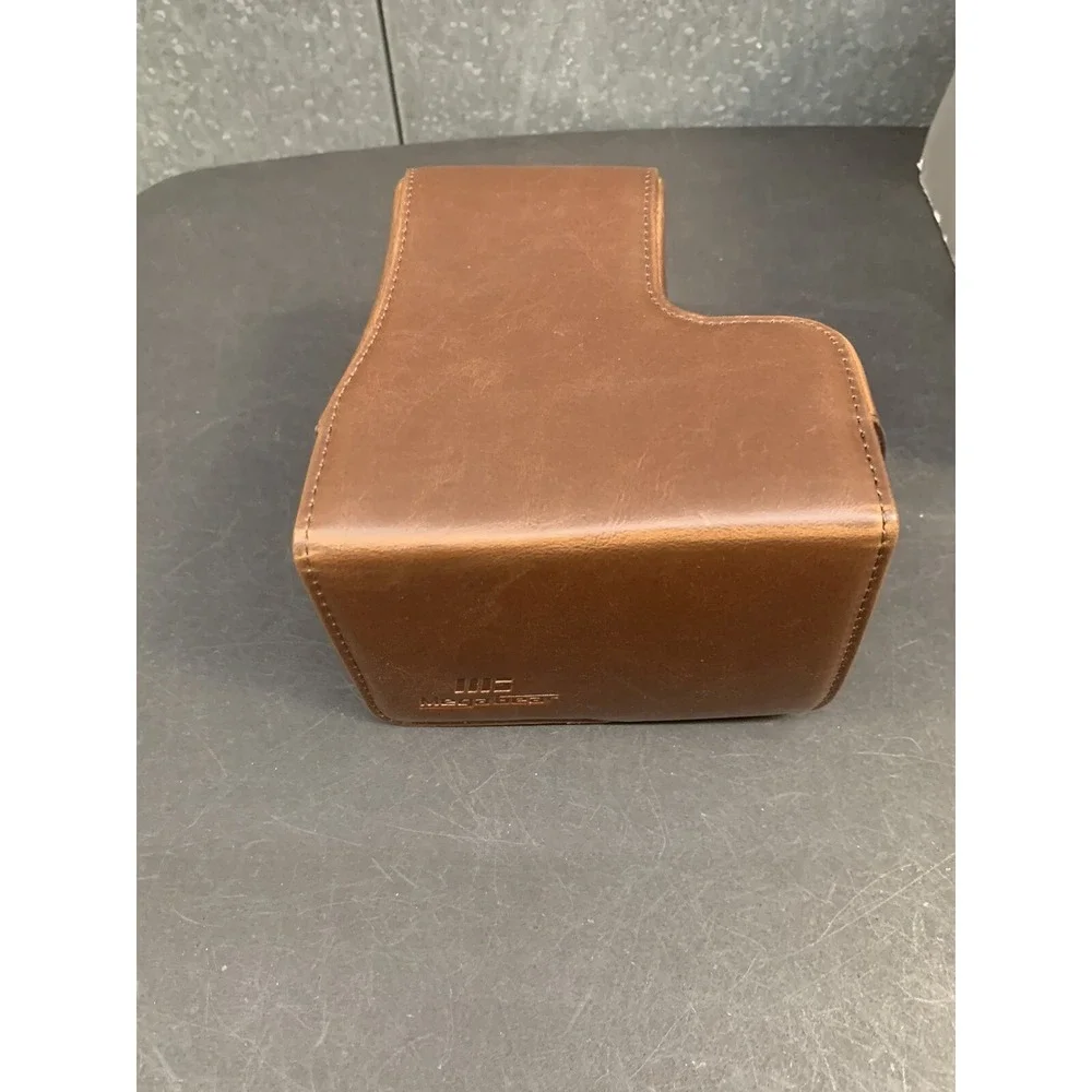 MegaGear Leather Camera Case - EUC - Please See Photos For Measurements